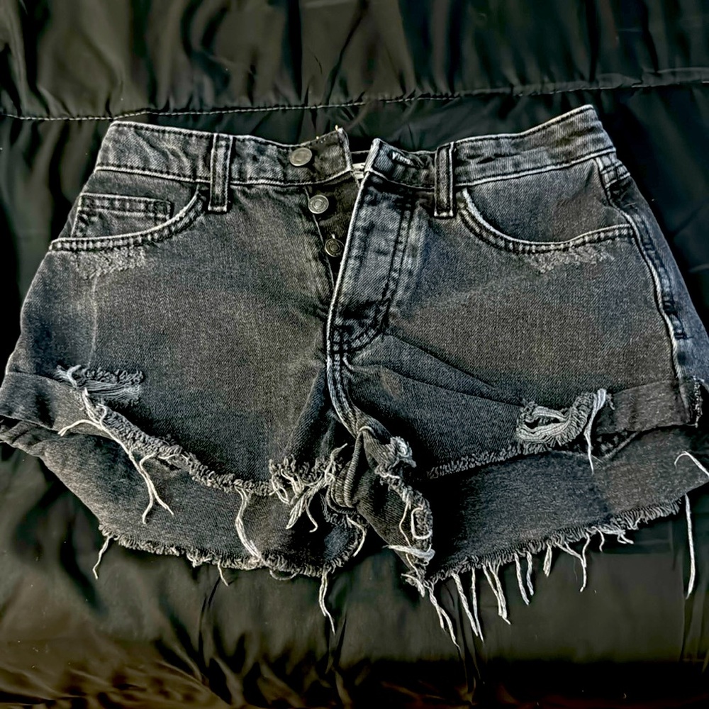 Black forever 21 shorts size 1/2 or 25!
